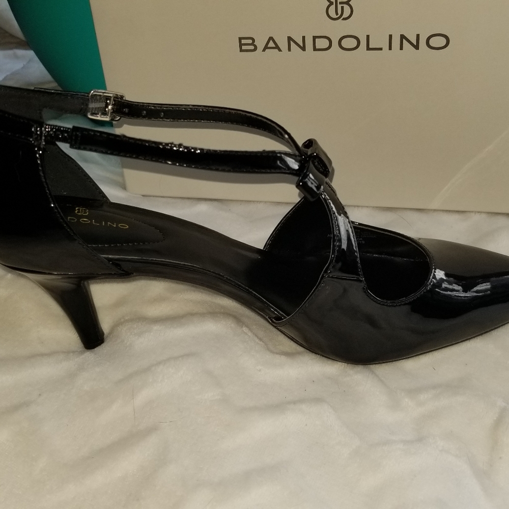 Bandolino Shiny Patent Black Bow Kitten Heels - Picture 2 of 5